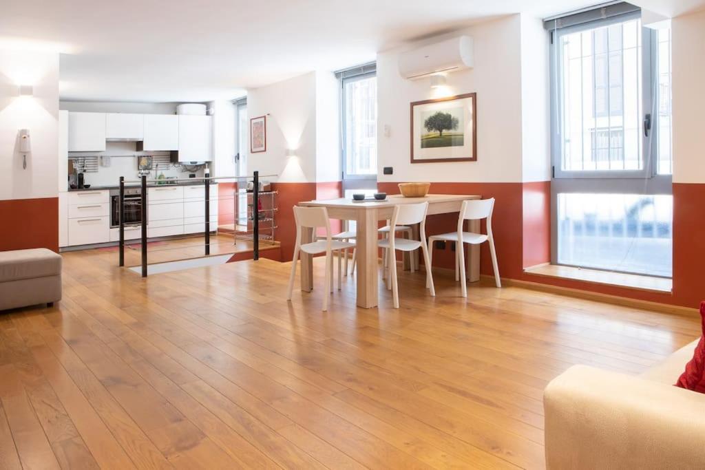 Comfortable Flat In Porta Romana Milano Esterno foto