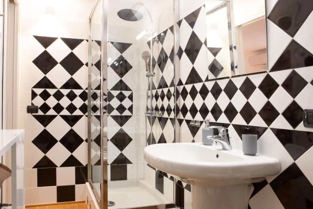 Comfortable Flat In Porta Romana Milano Esterno foto